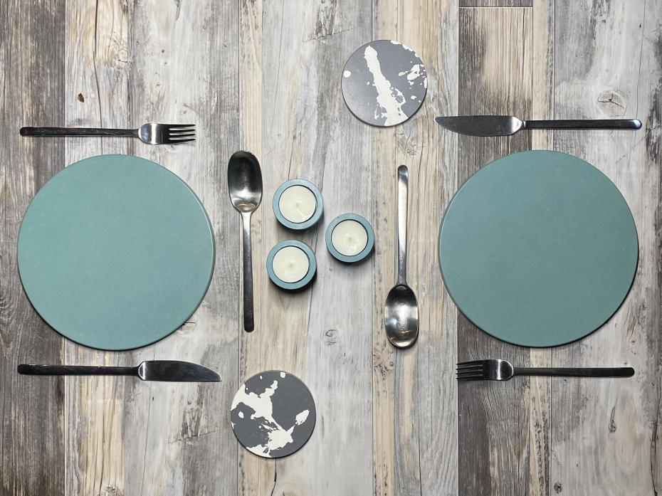 CONCRETE & WAX Table Setting for Two  with Teal and Grey/White Splatter